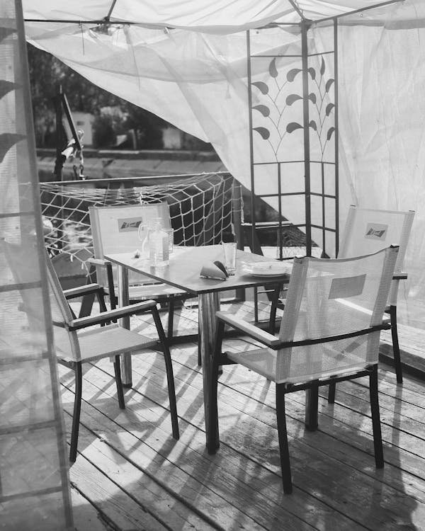 Adoptez ces astuces pour une voile d'ombrage parfaite dans votre jardin